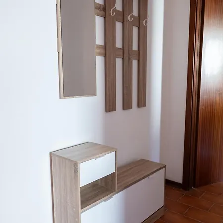 Kronos House 公寓 *