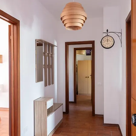 Kronos House Apartment